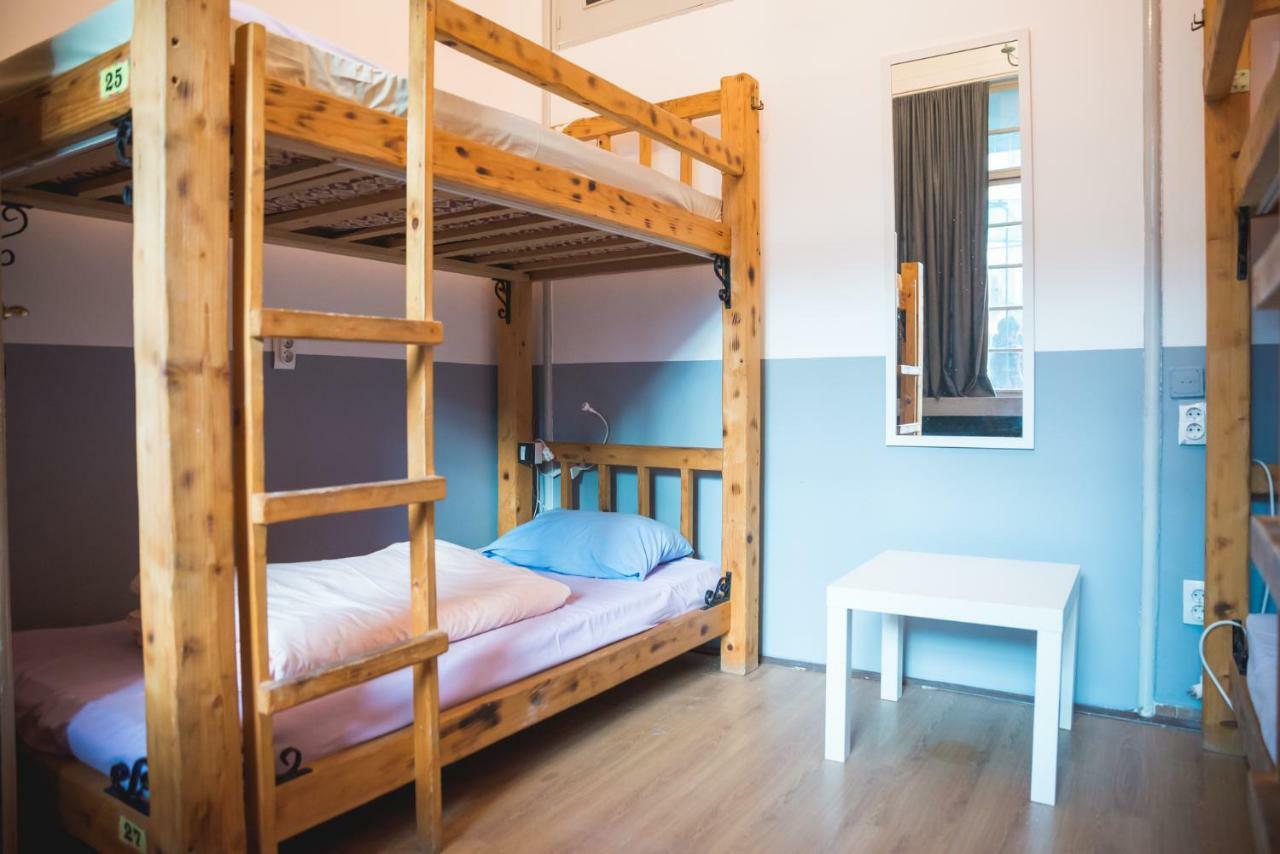 Reveller'S Hostel Dordegol Eksteriør billede